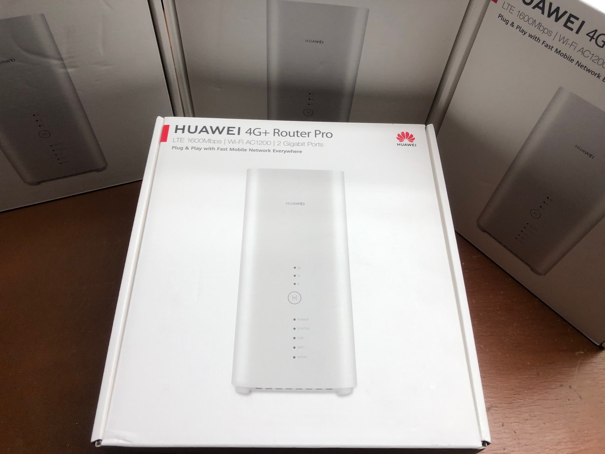 Huawei B818 LTE Wireless Gateway Modem Router